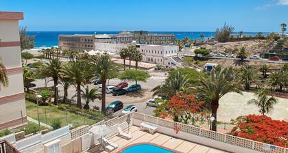 Asunto rannan vieressä, uima-allas, ilmastointi ja ilmainen WiFi