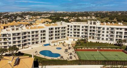 Accommodation With Pool And Sea View