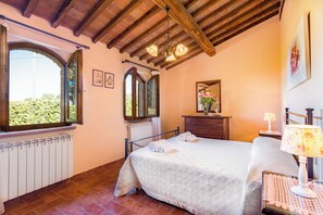 2 bedrooms, iron/ironing board, travel crib, free WiFi