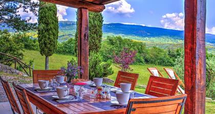 La Casa Di Elsa 6, Emma Villas