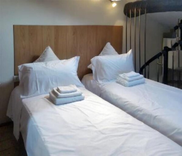2 soverom, strykejern/-brett, wi-fi og sengetøy