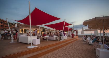 FANTASTIC HOLIDAY IN AN ENVIRONMENT IDEAL