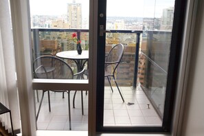 Interior - Your Alternative to a 5 Star Hotel (Vancouver)