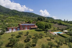 Exterior - Huge Private Garden and pool, Hot Tub, Air-conditioned Bedrooms, Wonderful Views (Capannori)