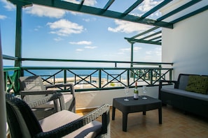Terrace/patio - Apartment With Shared Pool And Sea View (Puerto Del Carmen)