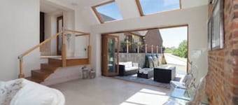 Superbe manoir géorgien sur 6 hectares avec complexe de piscine intérieure privée