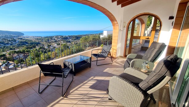 Terrace/patio - Beautiful villa private pool stunning Panoramic Sea & Mountain Views in Moraira, (Moraira)