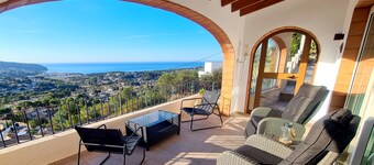 Beautiful villa private pool stunning Panoramic Sea & Mountain Views in Moraira,