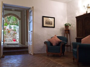 Interior - Authentically restored traditional Andalusian Mill house with private pool (Riogordo)