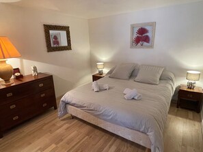 3 Schlafzimmer, Bügeleisen/Bügelbrett, WLAN, Bettwäsche