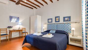 1 bedroom, iron/ironing board, Internet, bed sheets