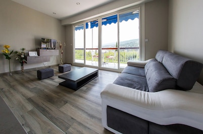 Descubre un apartamento idílico, una increíble vista al mar cerca de la playa. estacionamiento