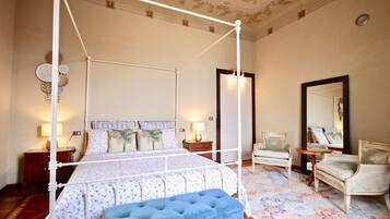 2 makuuhuonetta, silitysrauta/-lauta, Wi-Fi, vuodevaatteet