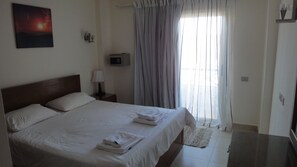 1 bedroom, memory foam beds, iron/ironing board, WiFi