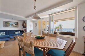 Dining - Flat in Benidorm Renovated Frontline with Terrace (Benidorm)