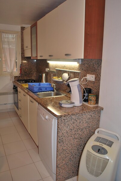 Apartment/ flat - Bonifacio