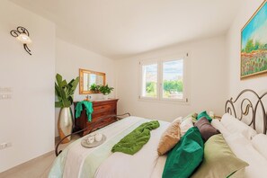 4 Schlafzimmer, Bügeleisen/Bügelbrett, kostenloses Internet, Bettwäsche