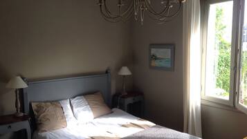 4 Schlafzimmer, Bügeleisen/Bügelbrett, WLAN