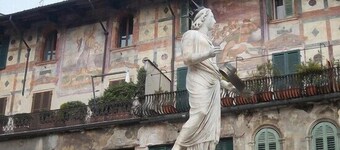 Mazzanti Holiday House