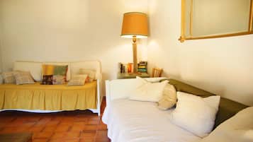 1 chambre, fer et planche Ă  repasser, Wi-Fi, draps fournis