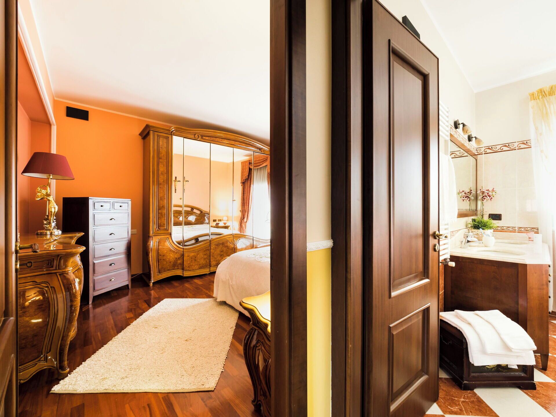 4 camere, ferro/asse da stiro, Wi-Fi, lenzuola