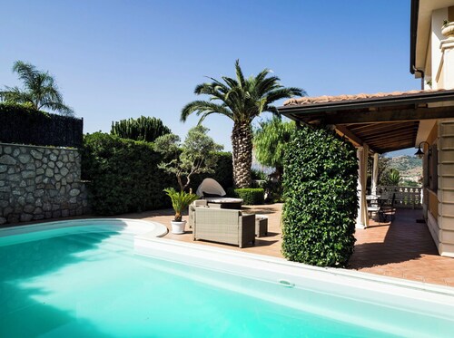 Villa avec piscine privée et vue sur mer et Etna