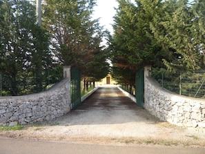 Enceinte de lâhĂ©bergement