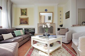 Smart TV, fireplace, DVD player, books - House / Villa - Rignano Flaminio (Rignano Flaminio)