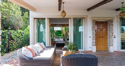 Seaside Villa Rome Pool & Sauna