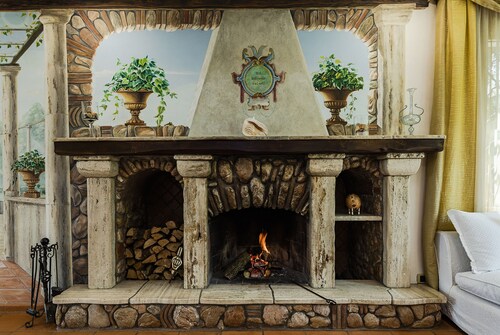 Seaside Villa Rome Pool & Sauna