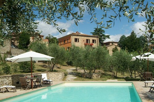 VILLA ANGELINI 14 + 7 nukkuu, huvila yksityinen uima-allas yksinomaiseen k��yttöön!