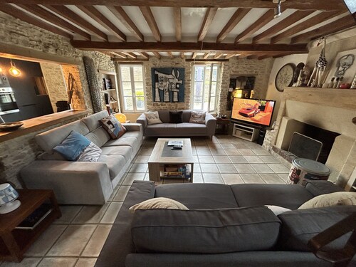 Charming house, enclosed garden, 3 min from Arromanches and the beaches