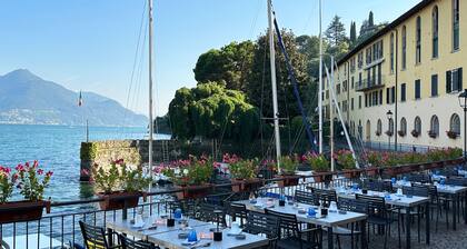 "Casa Azalea" - Lake Como view - garden and private parking - free WiFi