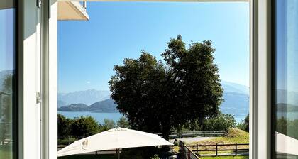 "Casa Azalea" - Vue sur le lac de CÎme - jardin et parking privé - WiFi gratuit