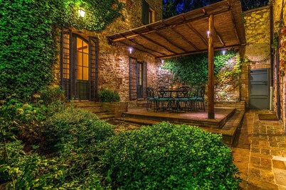 Monticchia 10, Emma Villas