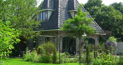 A Pleasant Stay at " Logies Taverne." nearby Roermond, Thorn / Pool & Garden