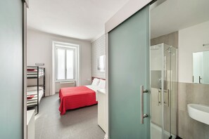 5 chambres, fer et planche à repasser, lit parapluie, Wi-Fi