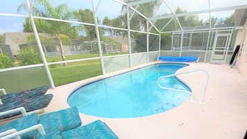 Piscine extérieure