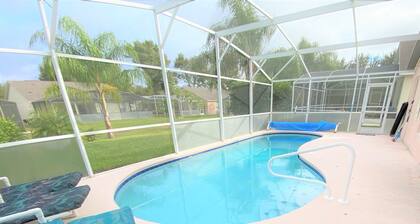 Luxury Villa with Private Pool 8 miles from Disney & near golf