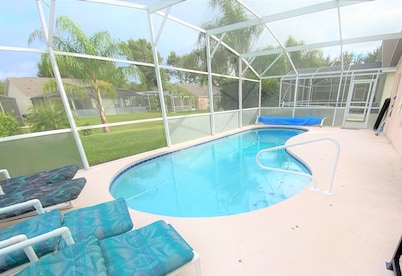 Luxury Villa with Private Pool 8 miles from Disney & near golf