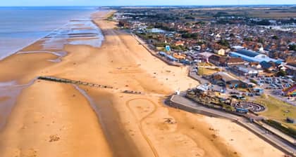 FANTASTISCHES FAMILIENHAUS MIT 3 BETTEN, HAUSTIERFREUNDLICH, WIFI, GROSSE LAGE, STRAND UND MEER