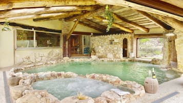 Piscine couverte, piscine chauffée