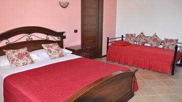 3 camere, ferro/asse da stiro, culla da viaggio, Wi-Fi gratuito