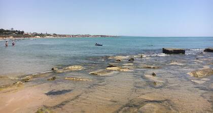 Casale Vignazze - Historische Villa 500 m vom Strand von Punta Secca entfernt