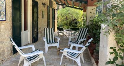 Casale Vignazze - Villa historique Ă  500m de la plage de Punta Secca