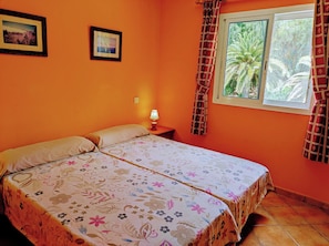 1 soverom, strykejern/-brett, wi-fi og sengetøy