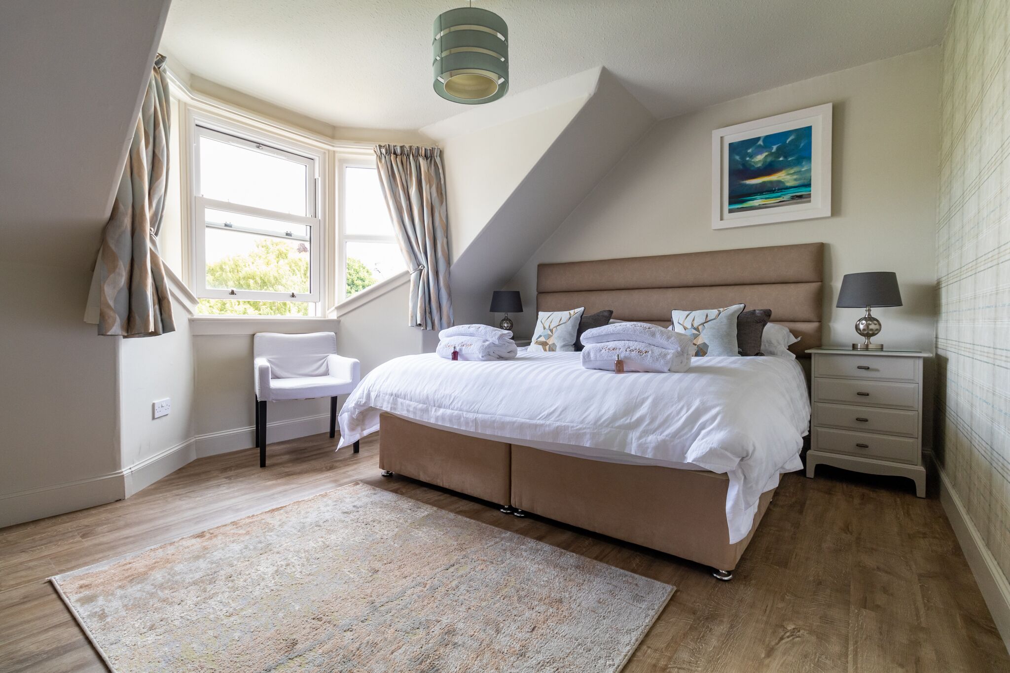 3 bedrooms, Egyptian cotton sheets, hypo-allergenic bedding