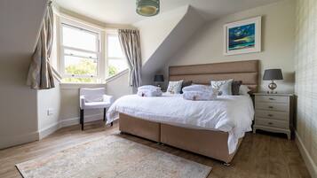 3 bedrooms, Egyptian cotton sheets, hypo-allergenic bedding