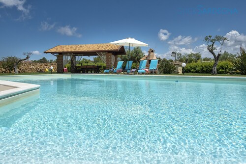 ClickSardegna Alghero villa Marlena for 10 people, with swimming pool 