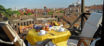 Casa del Sole Bed & Breakfast - Panoramic loft in Venice city center